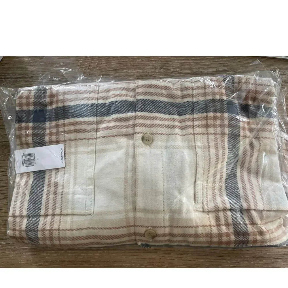 Old Navy Cream Plaid Flannel Boyfriend Button Down Shirt Top NEW XL Womens Warm - Picture 4 of 9